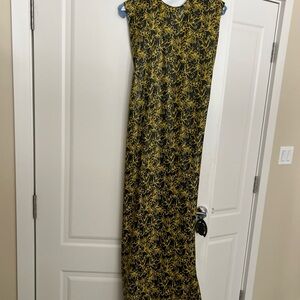 Markoo-Black and Yellow Floral Maxi Dress
Brand New , faux leather